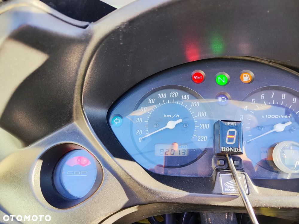 Honda CBF - 3