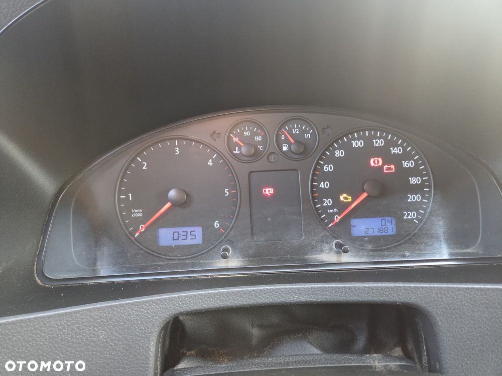 Volkswagen Transporter - 9