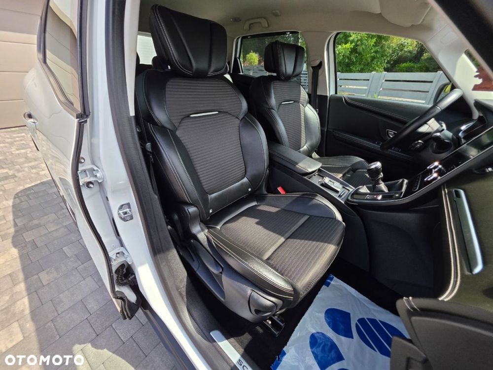 Renault Scenic - 27