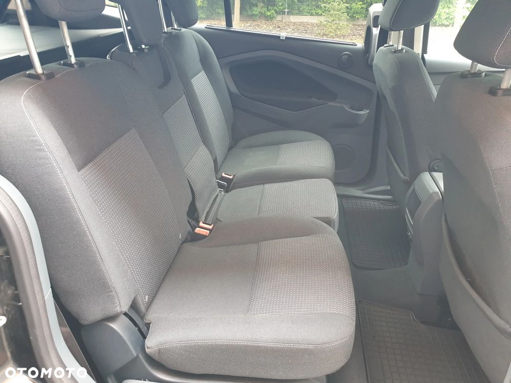 Ford Grand C-MAX - 19
