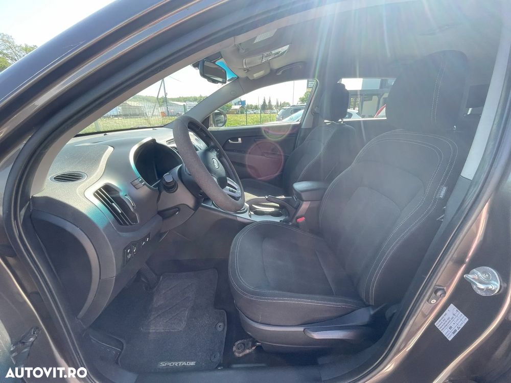 Kia Sportage - 12