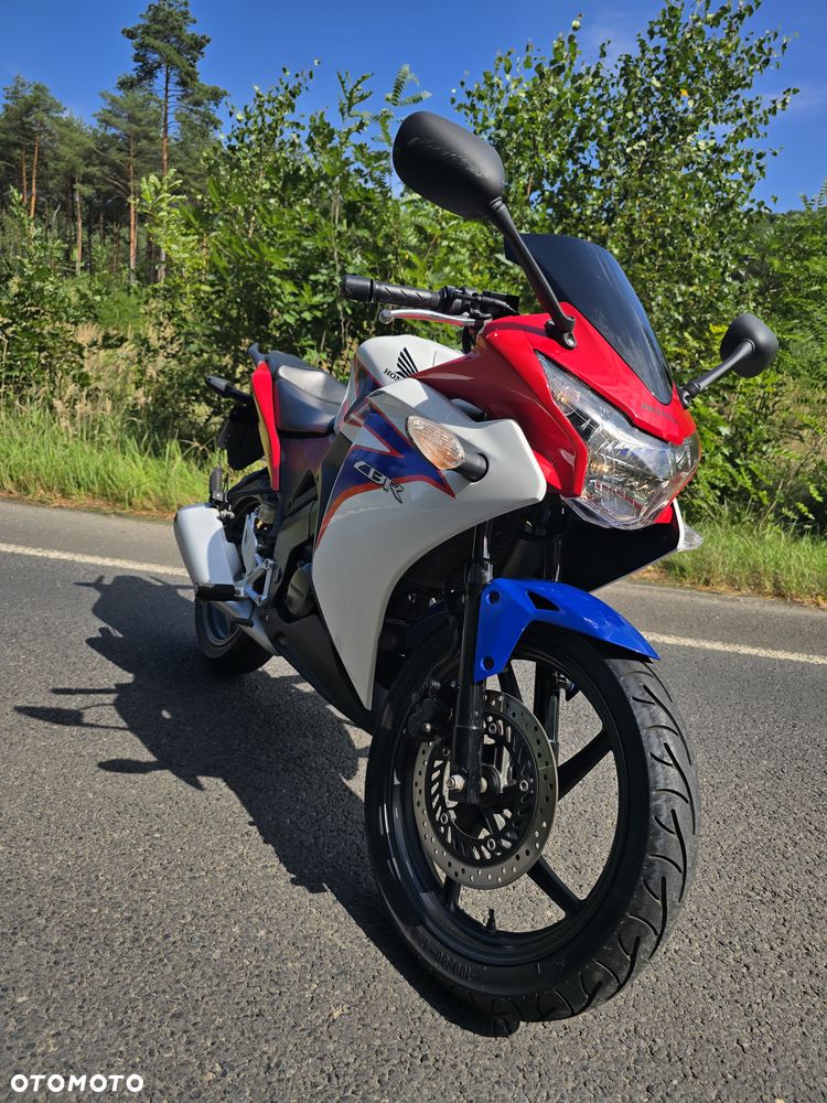 Honda CBR - 3