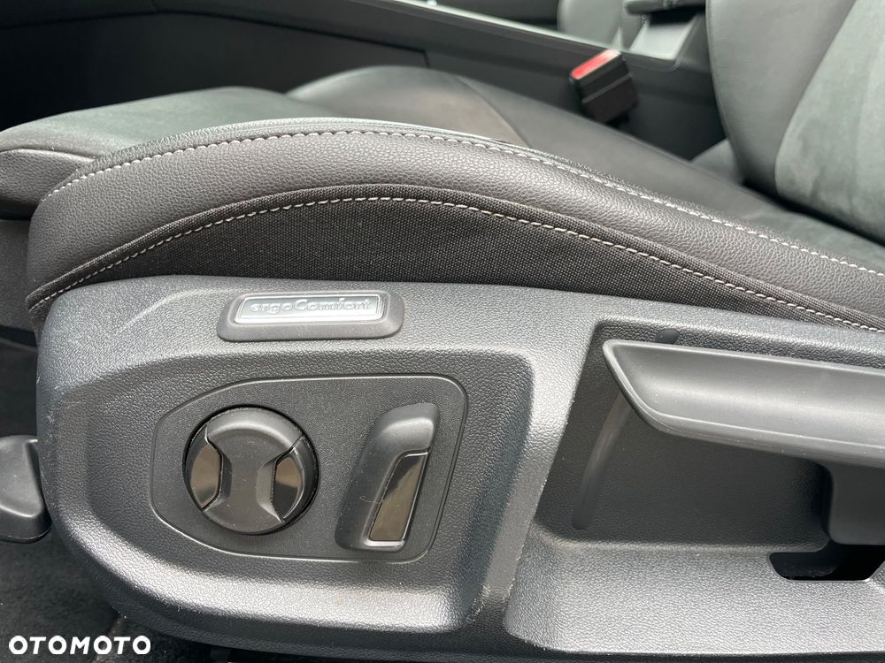 Volkswagen Arteon 2.0 TSI R-Line DSG - 28