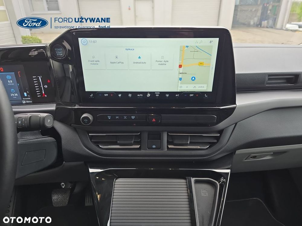 Ford Tourneo Custom - 20