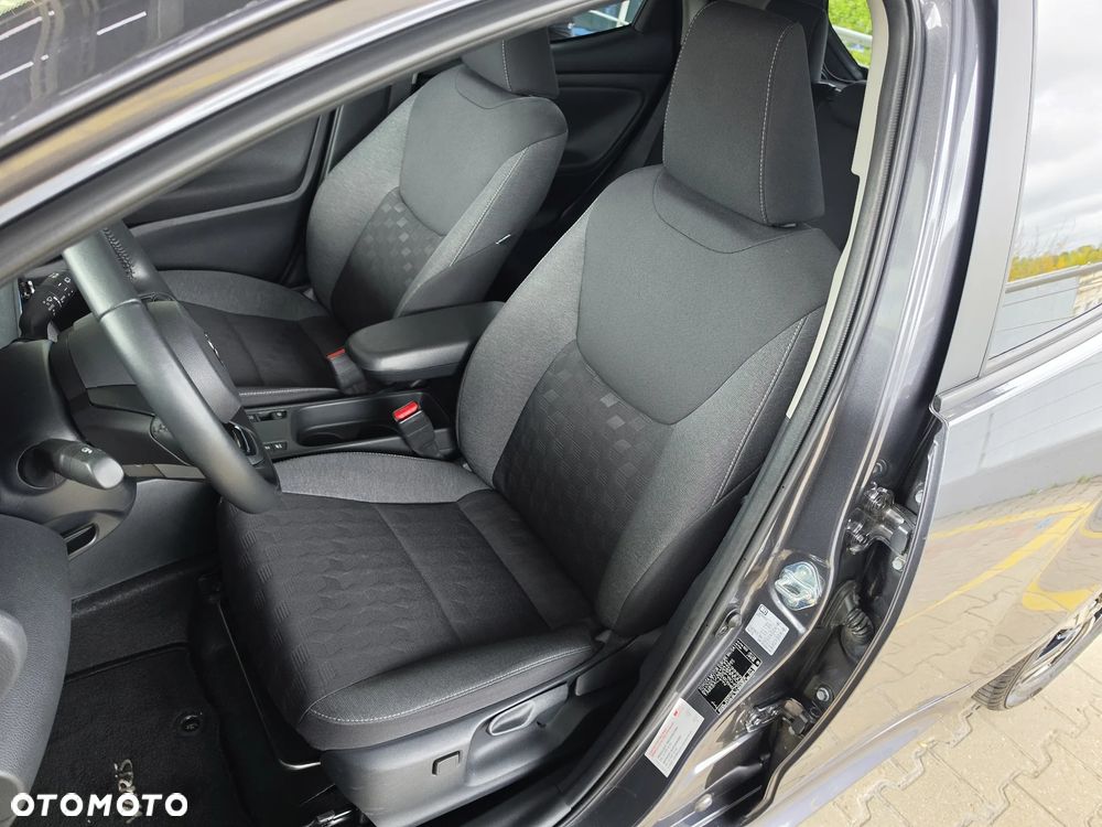Toyota Yaris Hybrid 1.5 Style - 16