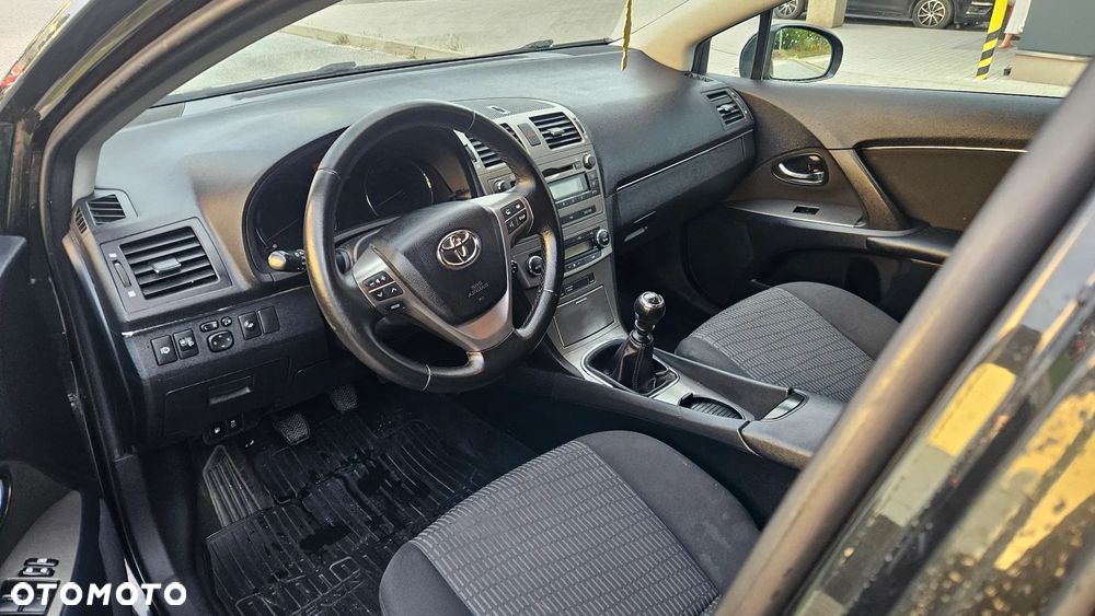 Toyota Avensis 2.0 D-4D Premium - 27