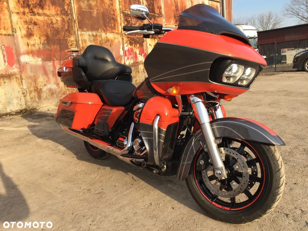 Harley-Davidson Touring Road Glide - 1