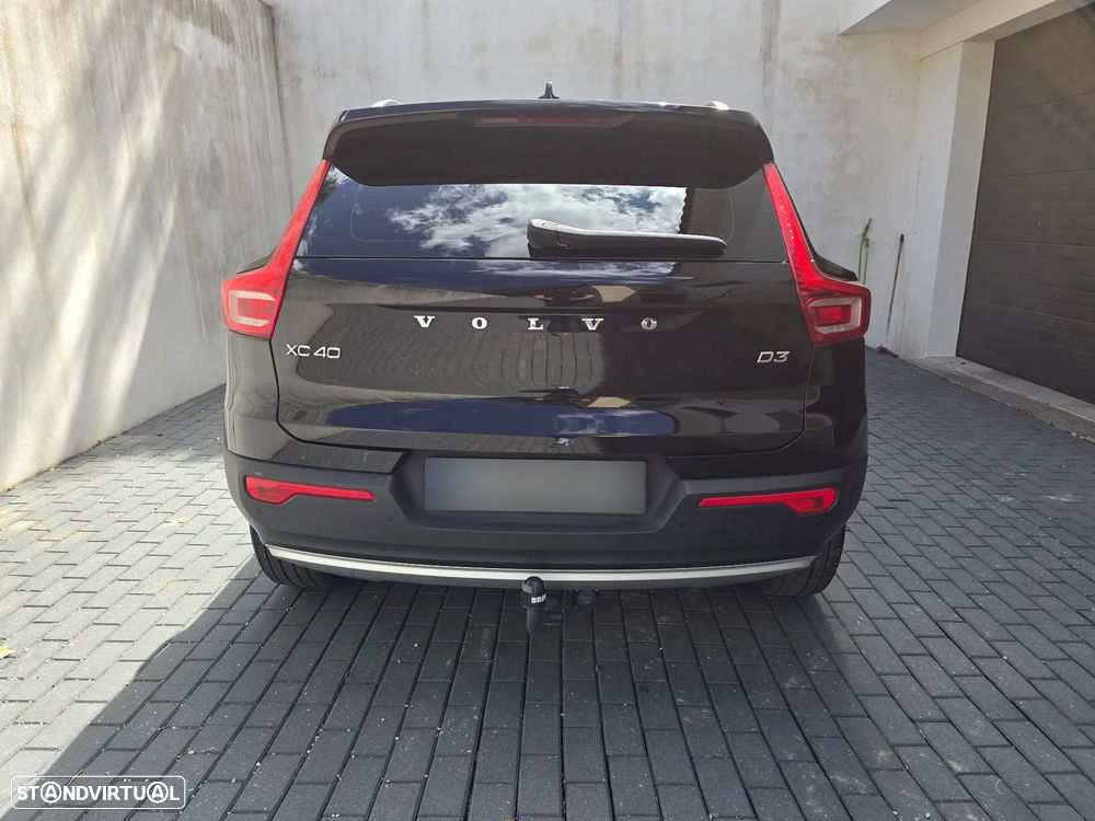 Volvo XC 40 2.0 D3 Momentum Plus Geartronic - 8