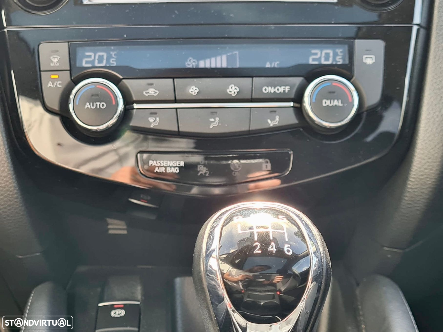 Nissan Qashqai 1.2 DIG-T N-Connecta 18 - 13