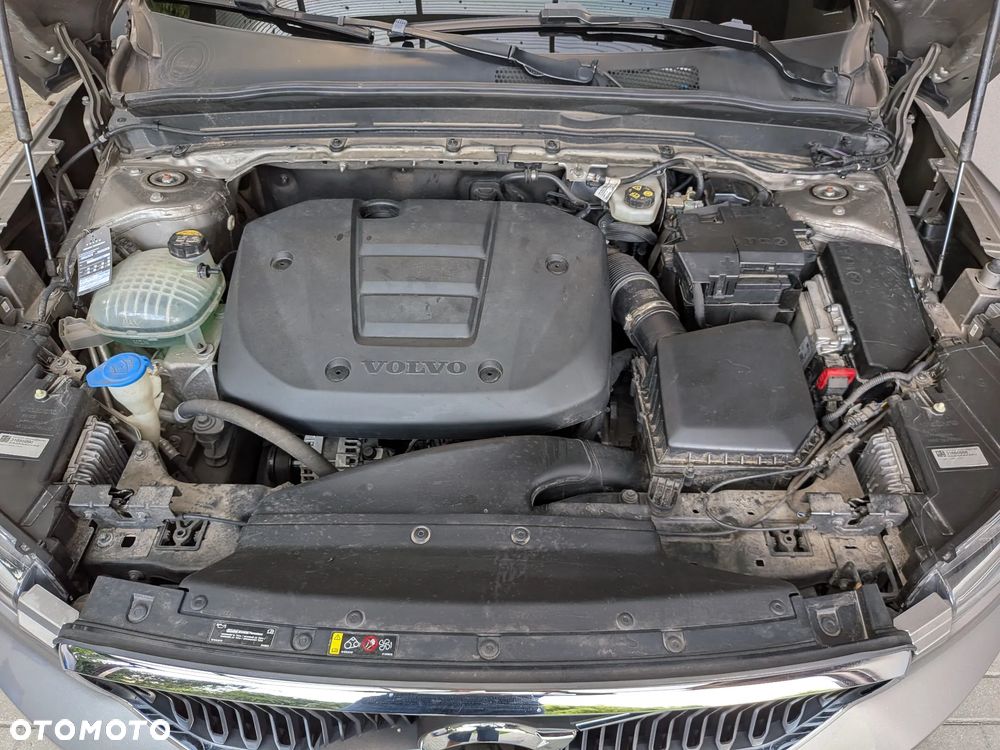 Volvo XC 40 T3 Momentum Pro - 11