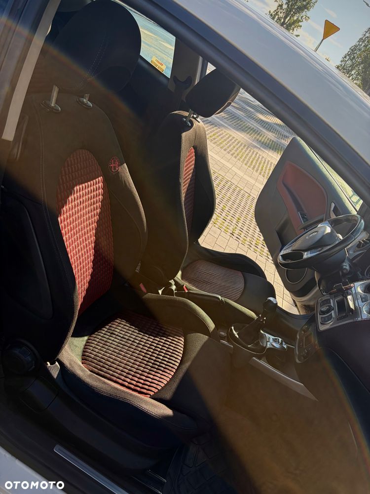 Alfa Romeo Mito 1.4 TB MultiAir Distinctive S&S - 11