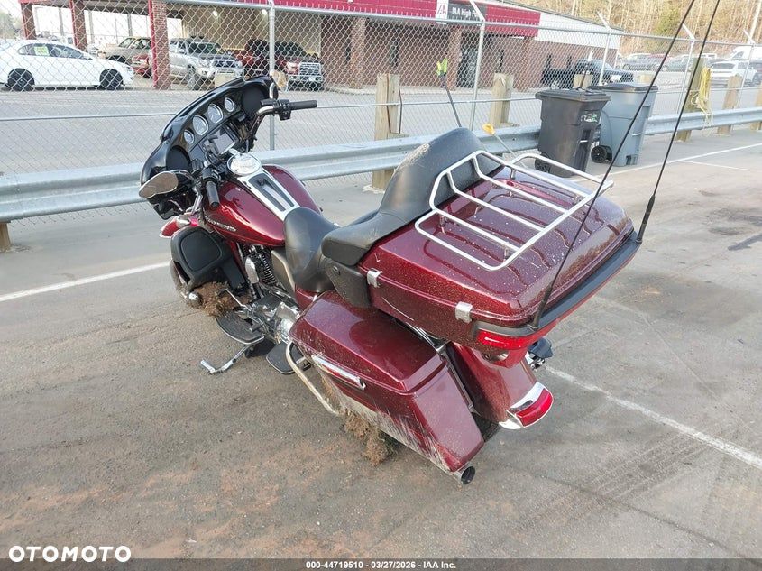 Harley-Davidson Touring Road King - 2