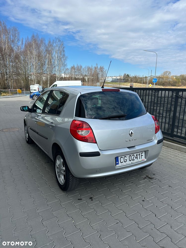 Renault Clio 1.5 dCi Extreme - 8