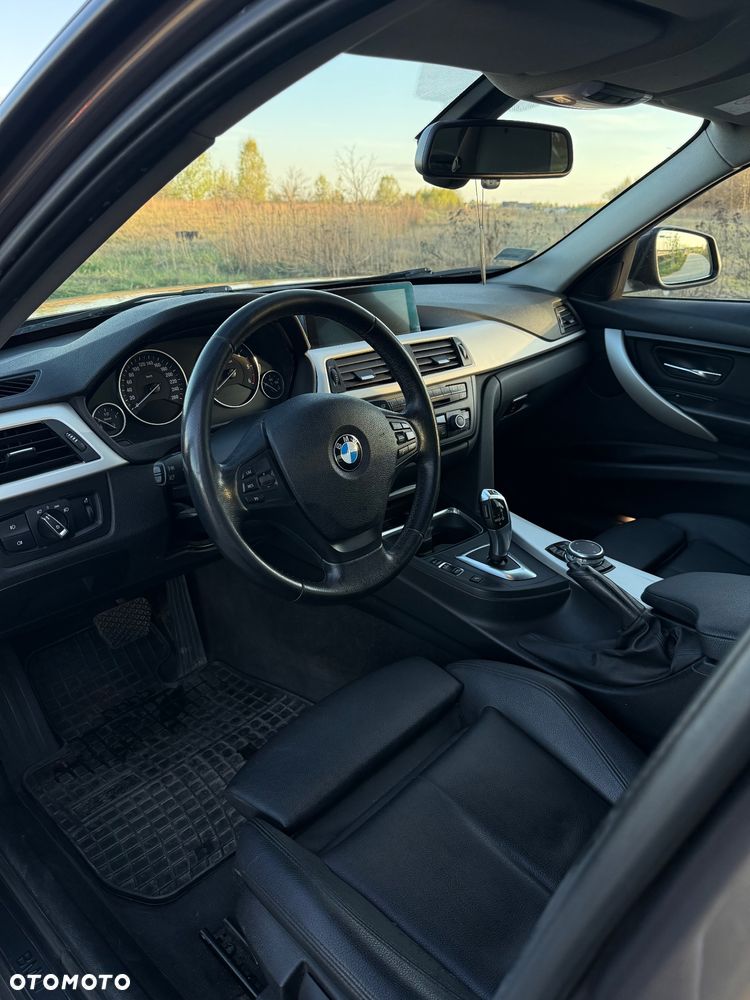 BMW Seria 3 316d - 16