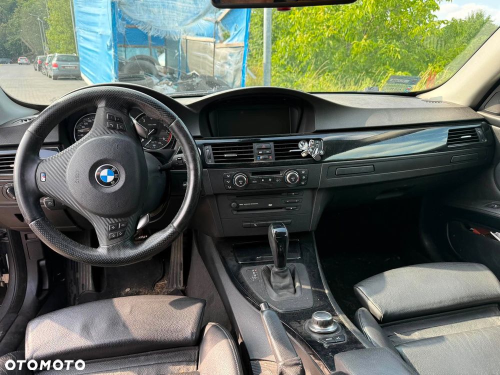 BMW Seria 3 325i - 7