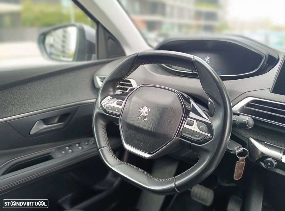 Peugeot 3008 1.5 BlueHDi Allure EAT8 - 14