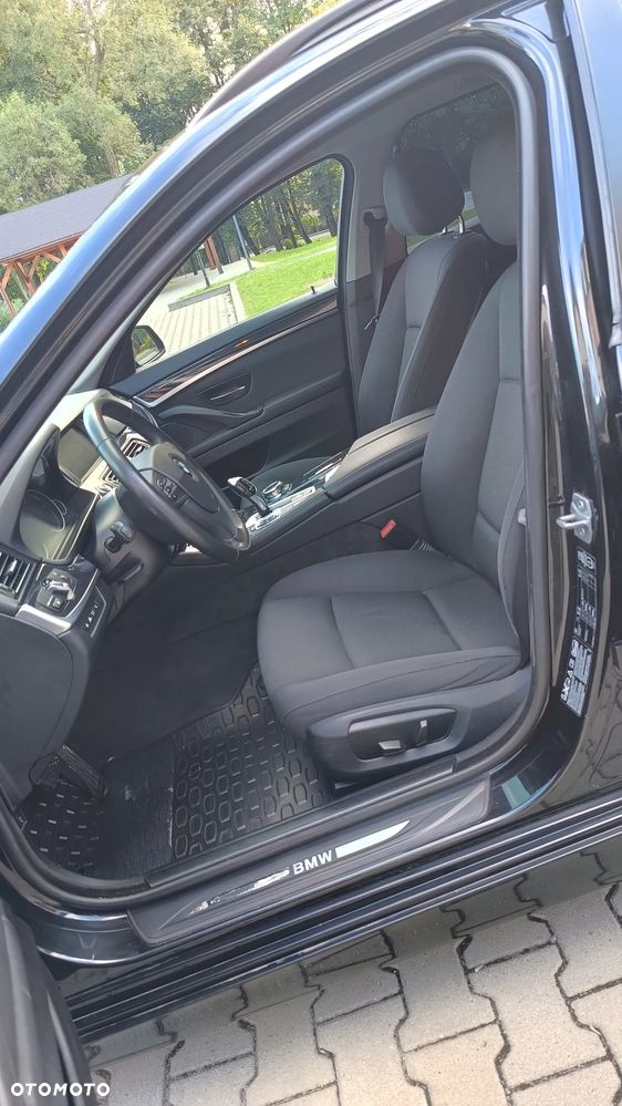 BMW Seria 5 535d xDrive Luxury Line - 12