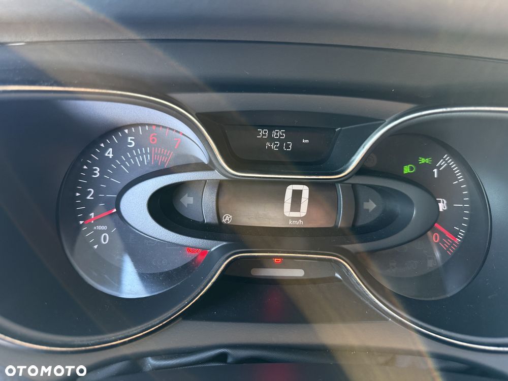 Renault Captur - 18