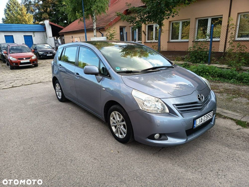 Toyota Verso - 10