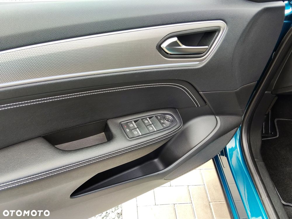 Renault Arkana TCe Mild Hybrid 140 EDC Techno - 11