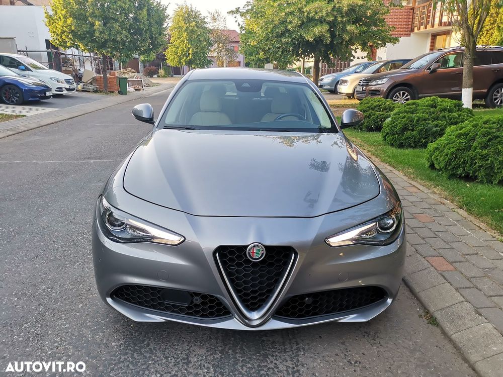 Alfa Romeo Giulia 2.2 Diesel AT8 Executive - 13