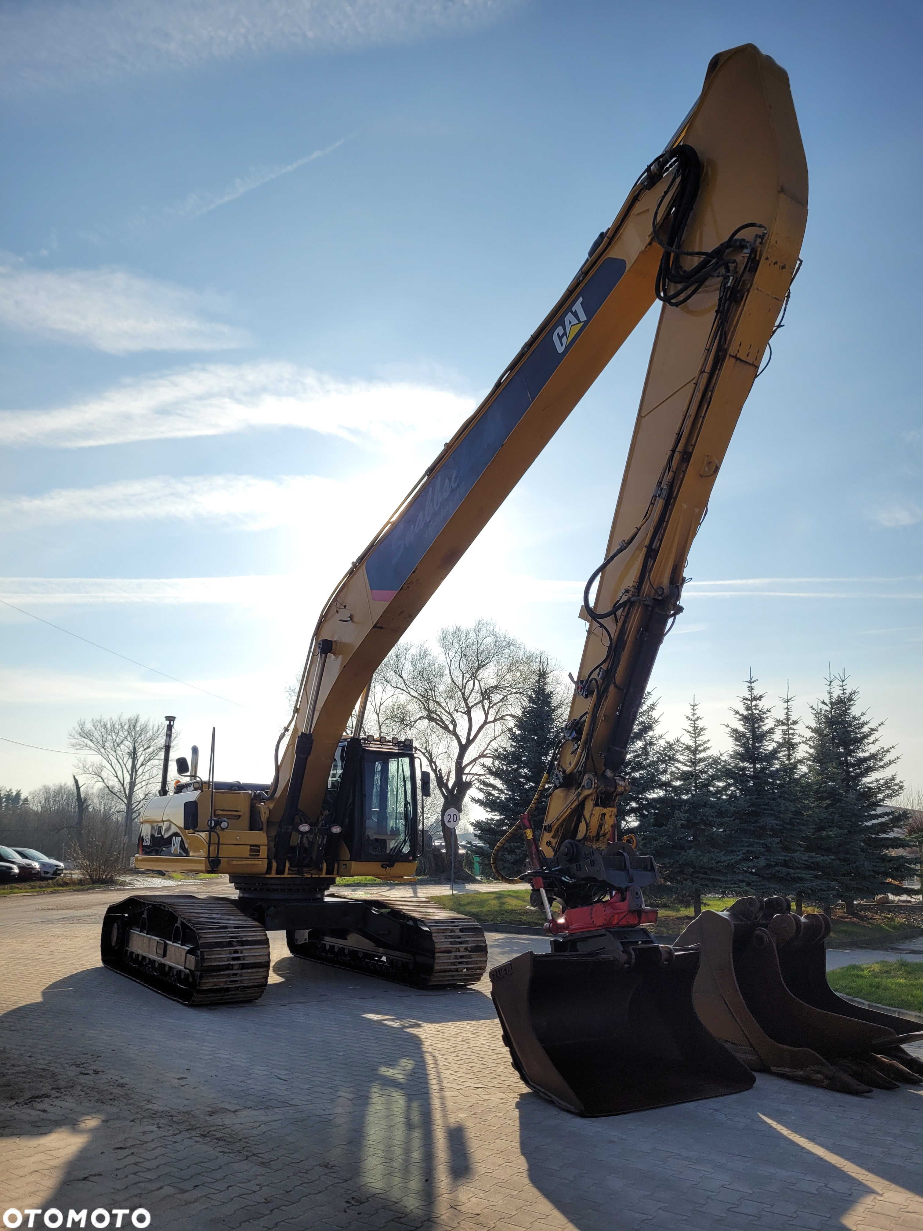 Caterpillar CAT 325 D - 7