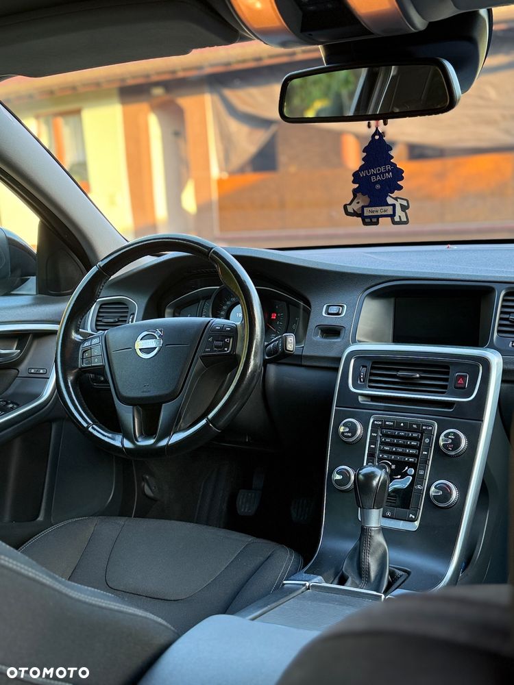 Volvo V60 D2 - 13