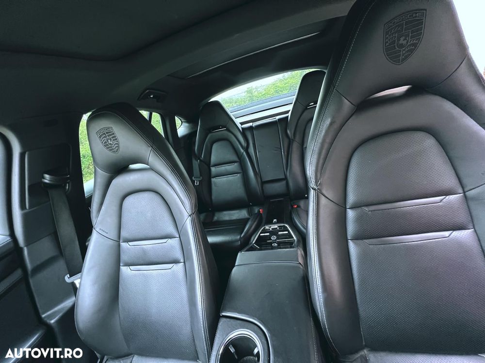 Porsche Panamera 4 E-Hybrid Executive - 7