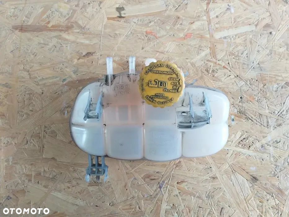 Zbiorniczek wyrównawczy płynu chłodniczego Opel Meriva A - 1