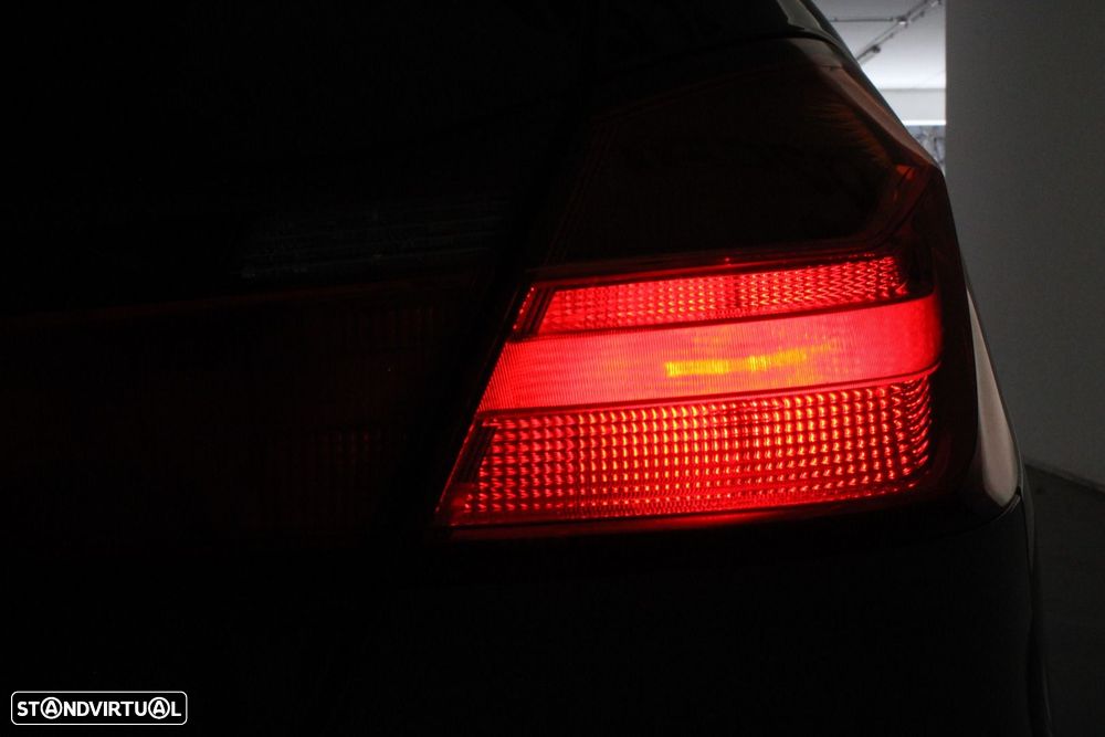BMW 116 d Corporate Edition Auto - 36