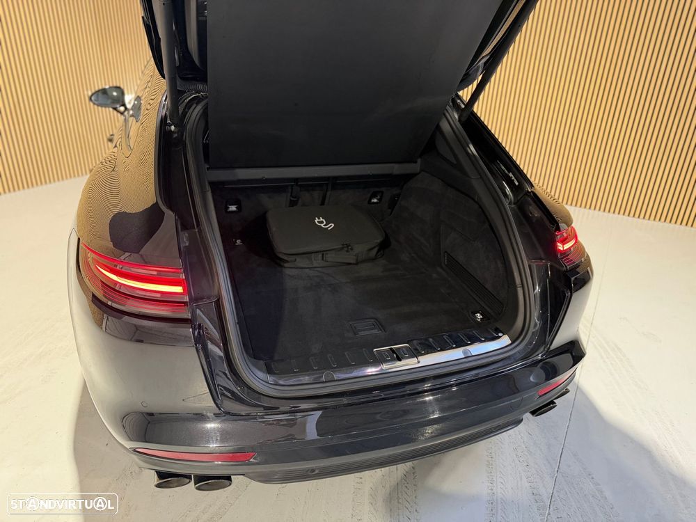 Porsche Panamera Sport Turismo 4 E-Hybrid Edition 10 Anos - 30