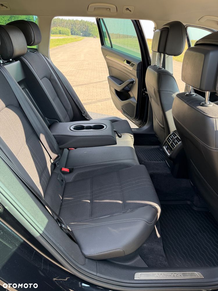 Volkswagen Passat Alltrack - 25
