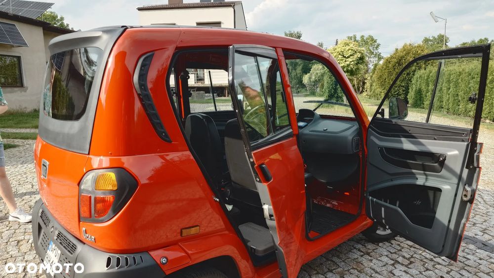 Bajaj Qute - 11