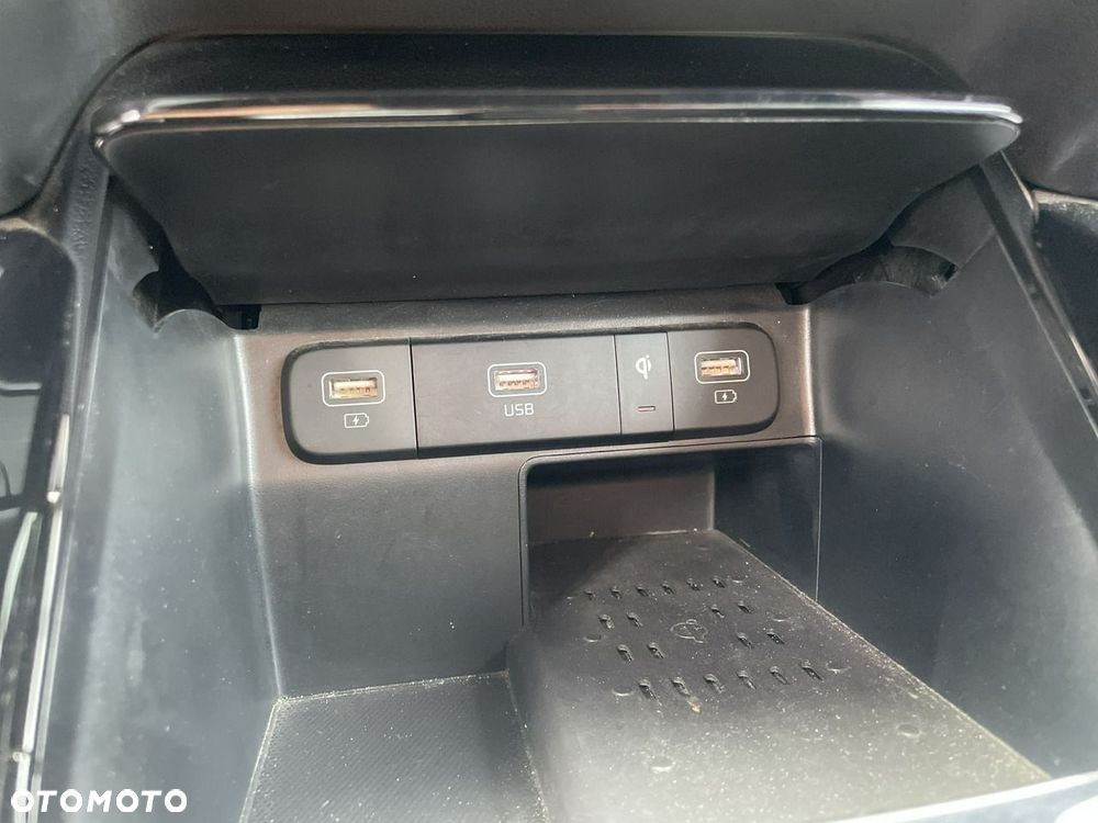 Kia Sorento 1.6 T-GDI HEV Prestige Line 4WD 7os - 32
