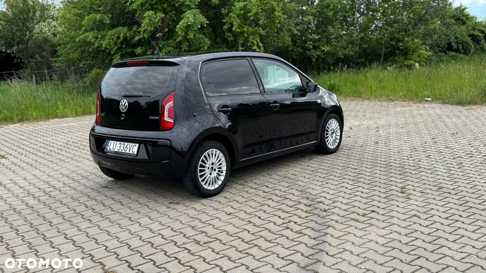 Volkswagen up! - 5