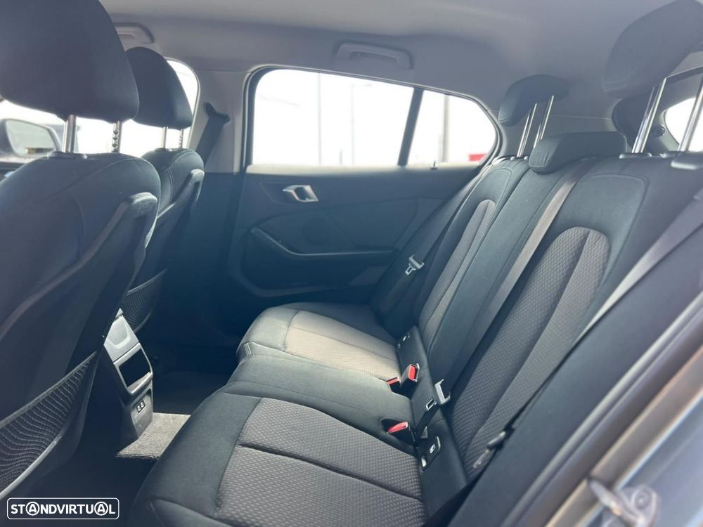 BMW 116 d Auto - 7