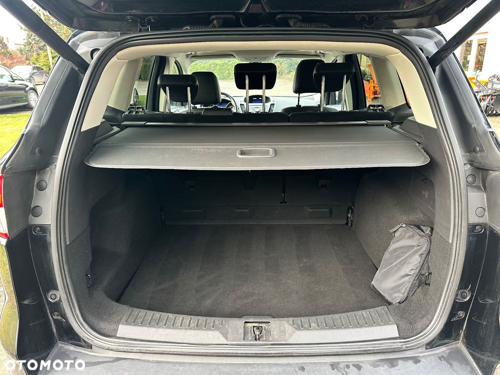 Ford Kuga 2.0 TDCi 4x4 Titanium - 24