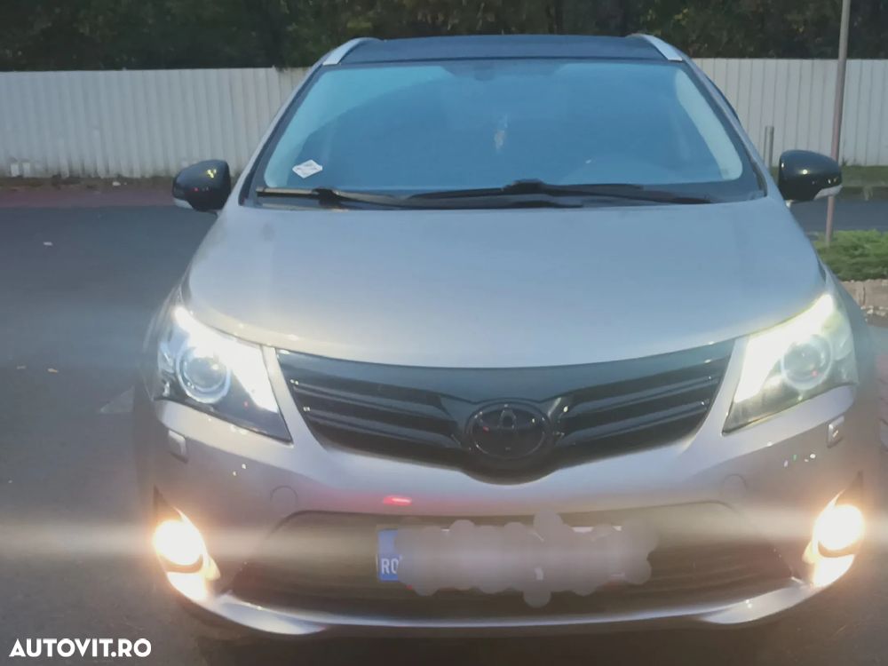 Toyota Avensis 2014 photo 5