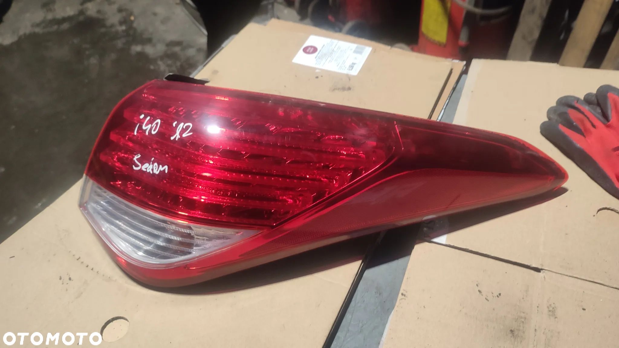 Hyundai I40 Sedan Lampa prawa tył - 1