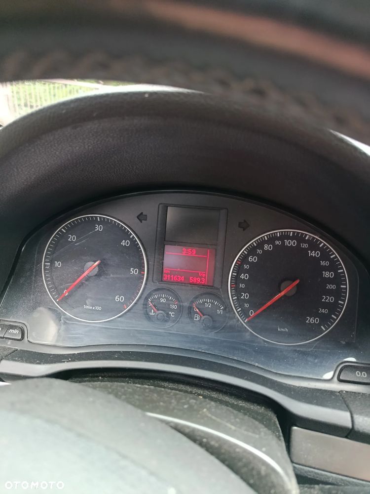 Volkswagen Golf - 4