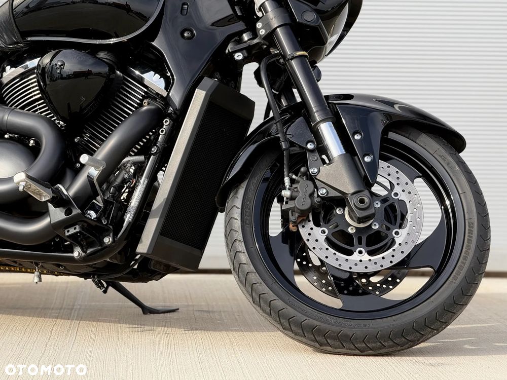 Suzuki Boulevard - 24