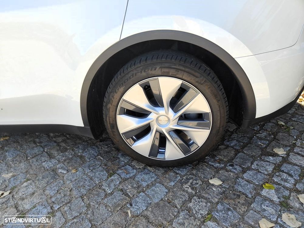 Tesla Model Y Standard - 11