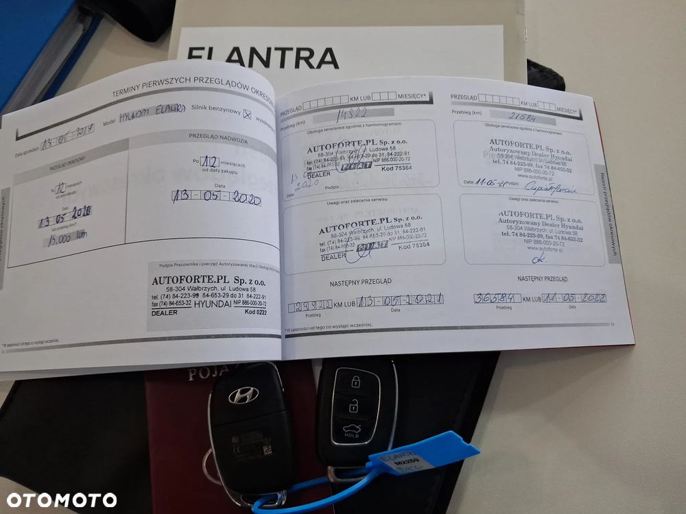 Hyundai Elantra 1.6 Comfort - 32