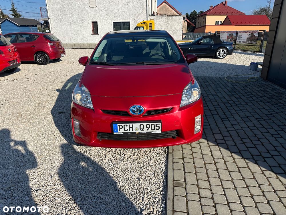 Toyota Prius (Hybrid) Executive - 2