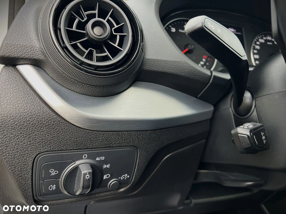 Audi Q2 1.6 TDI Sport S tronic - 34