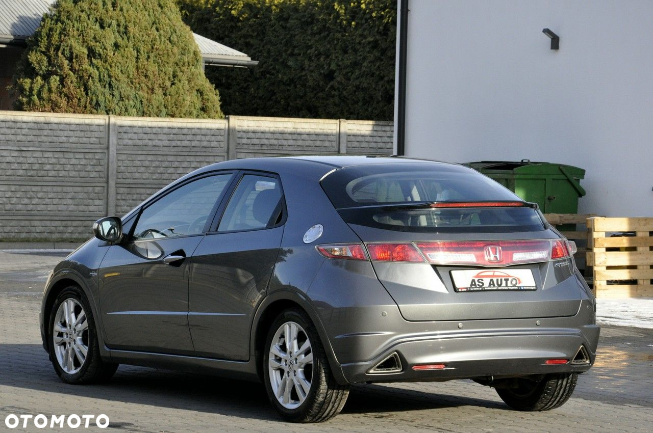 Honda Civic 1.8 Sport - 34