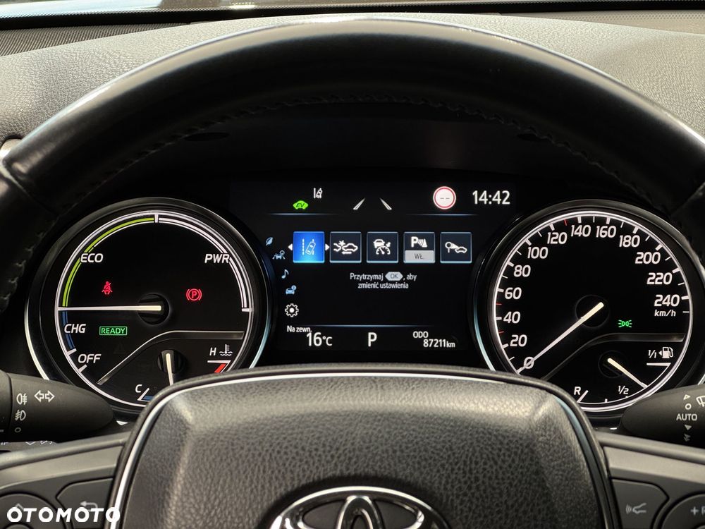Toyota Camry 2.5 Hybrid Comfort CVT - 18