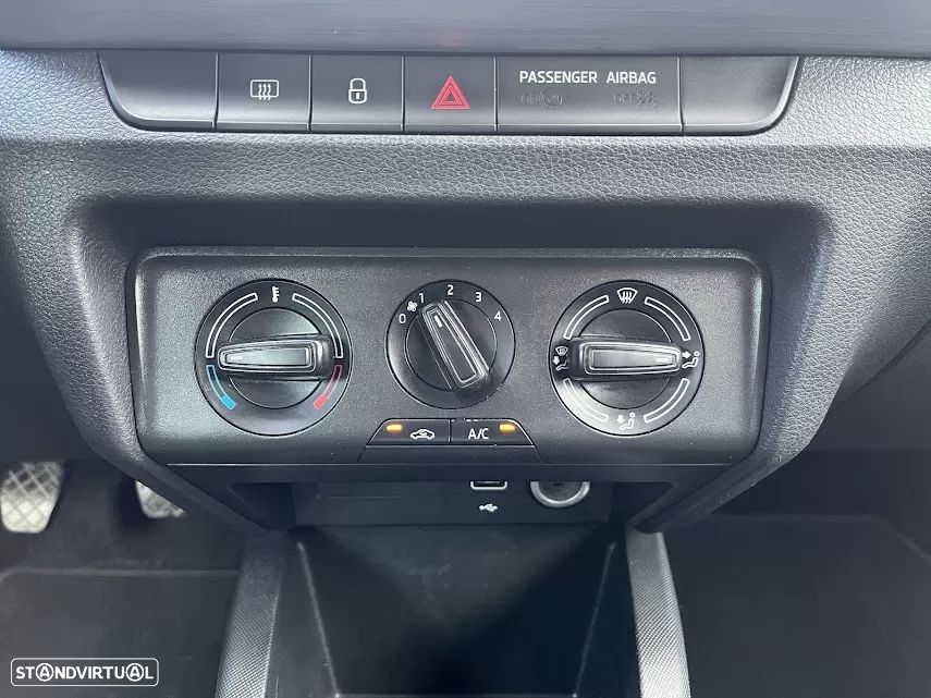 Skoda Fabia 1.0 TSI Active - 21