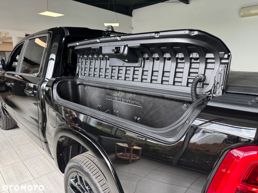 Dodge RAM - 10