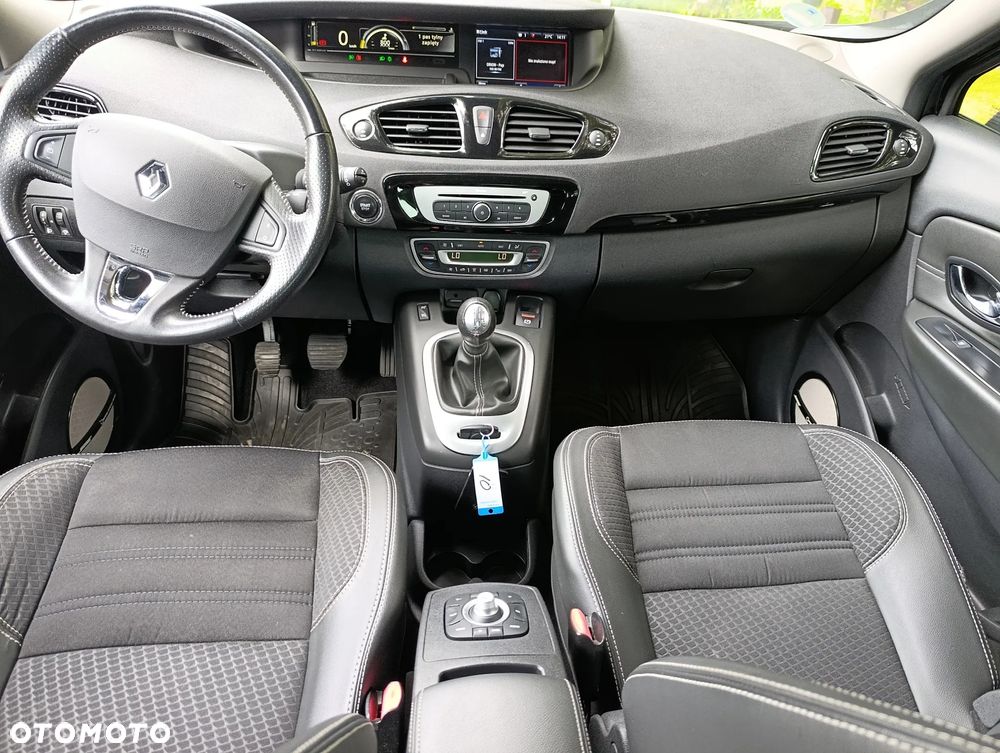 Renault Scenic - 25